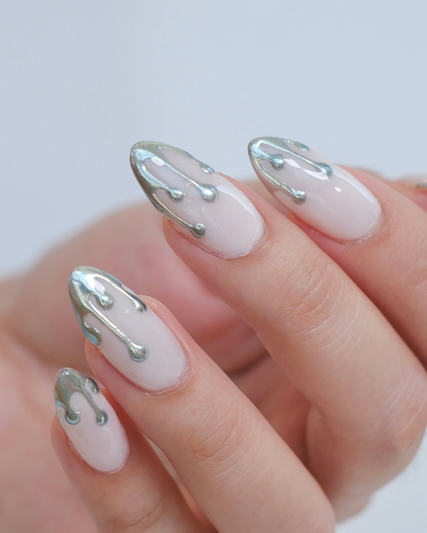 QUICKSILVER PRESS-ON NAILS