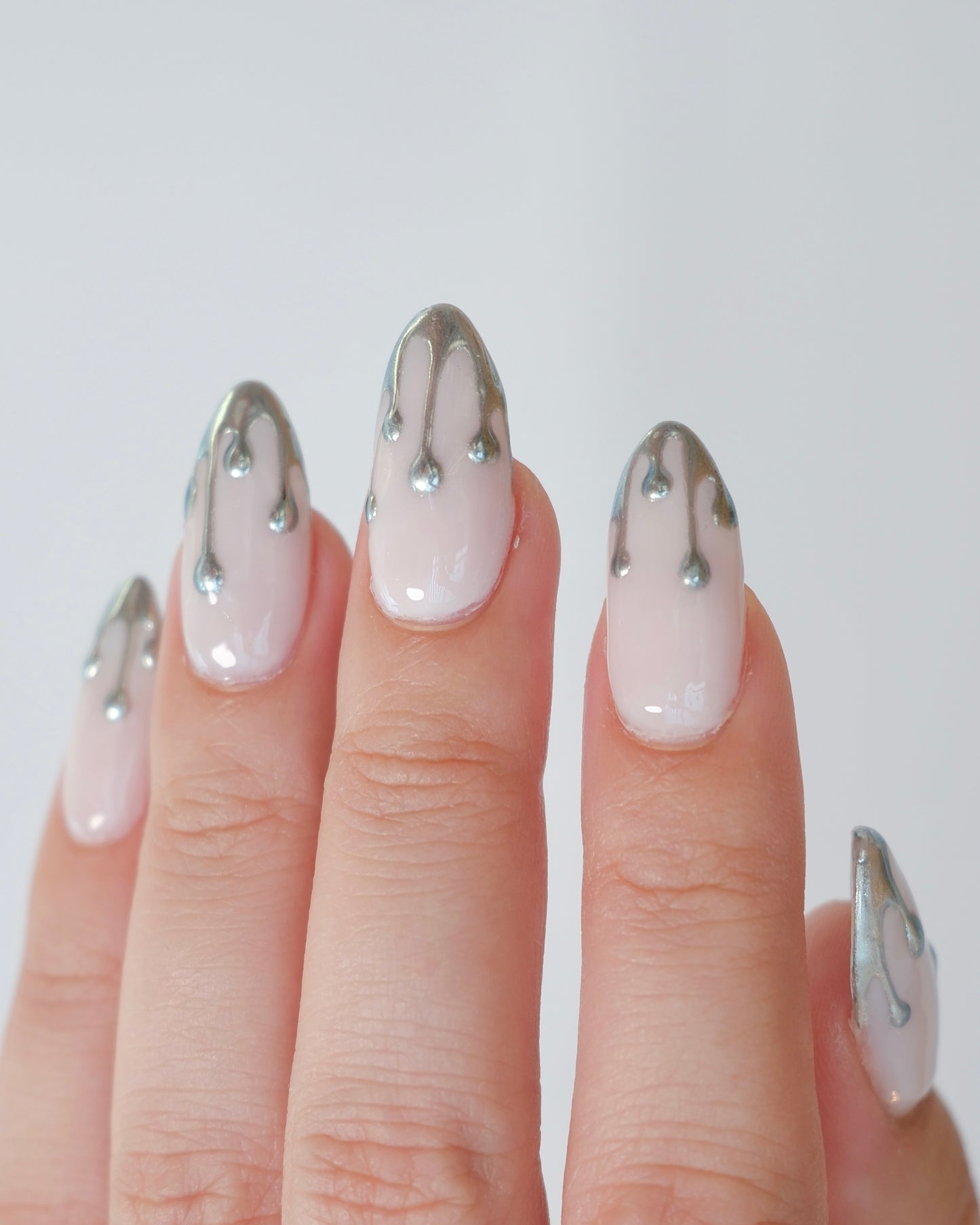 QUICKSILVER PRESS-ON NAILS