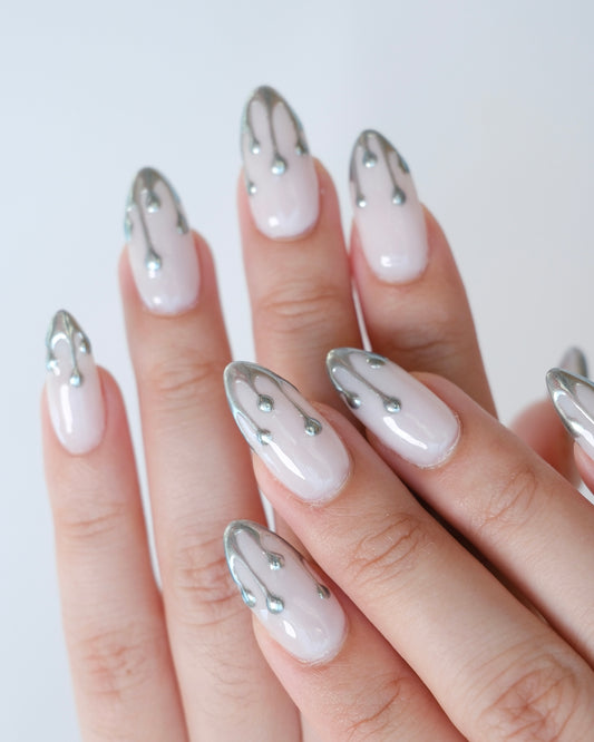 QUICKSILVER PRESS-ON NAILS