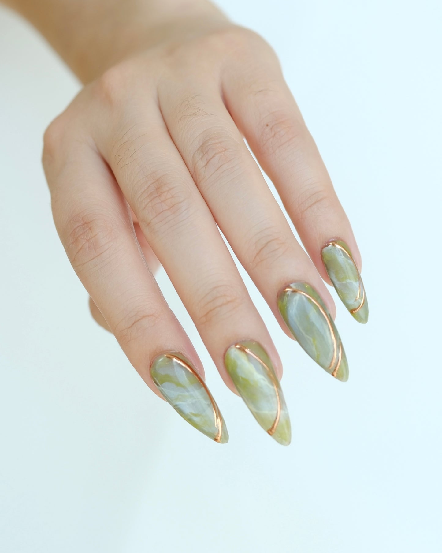 JADED PRESS-ON NAILS