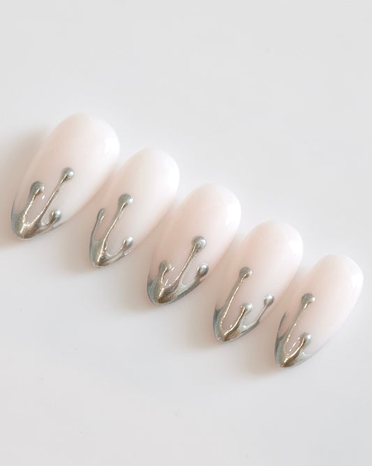 QUICKSILVER PRESS-ON NAILS